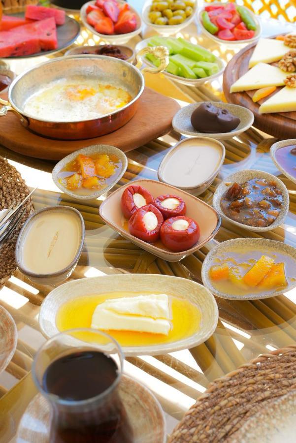 Nuriye ألاتشاتي المظهر الخارجي الصورة